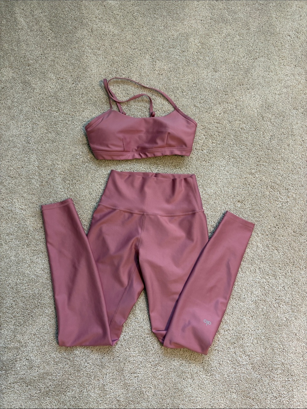 ALO Airlift Yoga Sports Bra & High-Waist Leggings Set